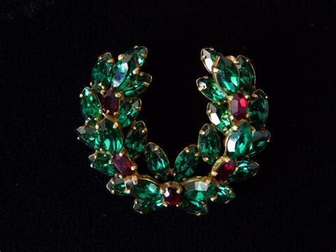 christian dior by kramer laurel wreath|dior jewellery history.